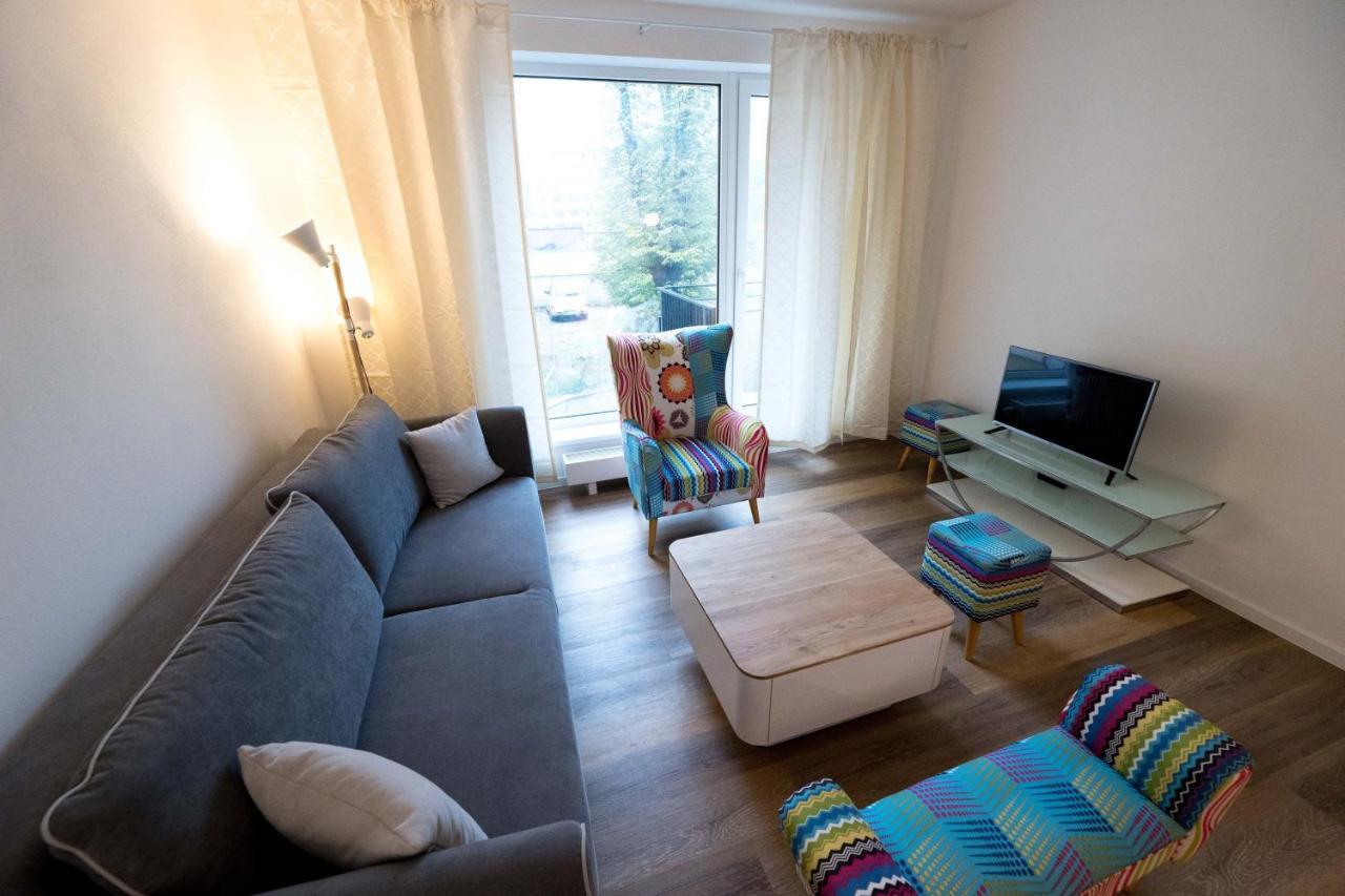 Bein Apartment With Parking Бърно Екстериор снимка